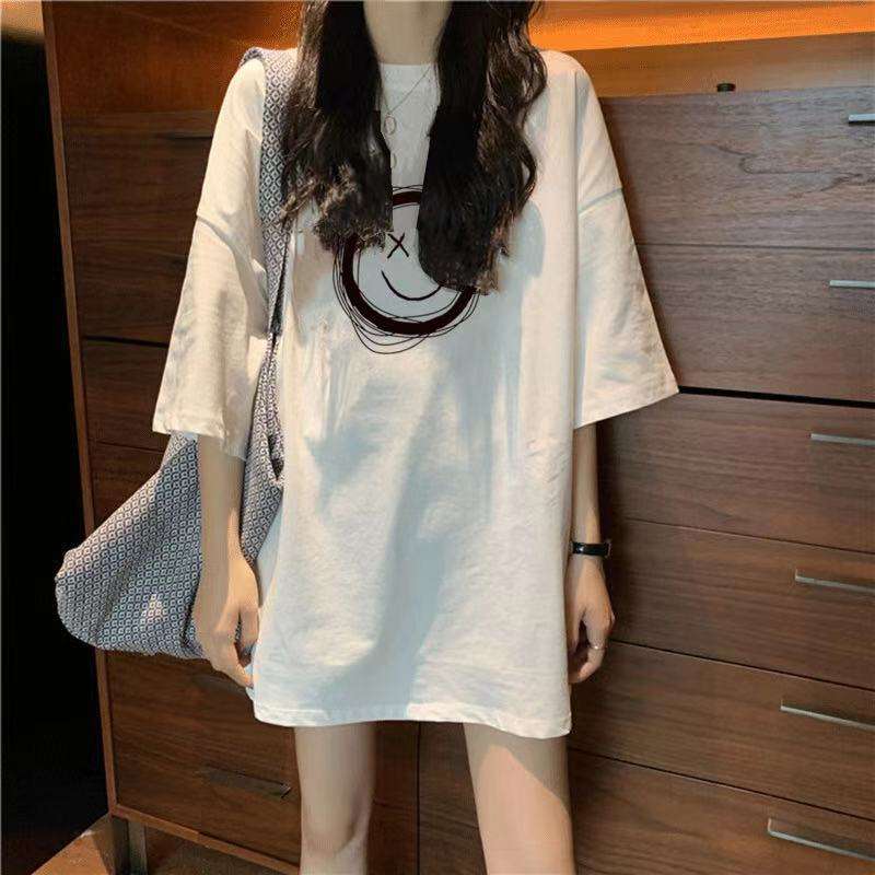 オーバーサイズTシャツ ゆったり着られる半袖プリント入りオーバーサイズ半袖シャツ
