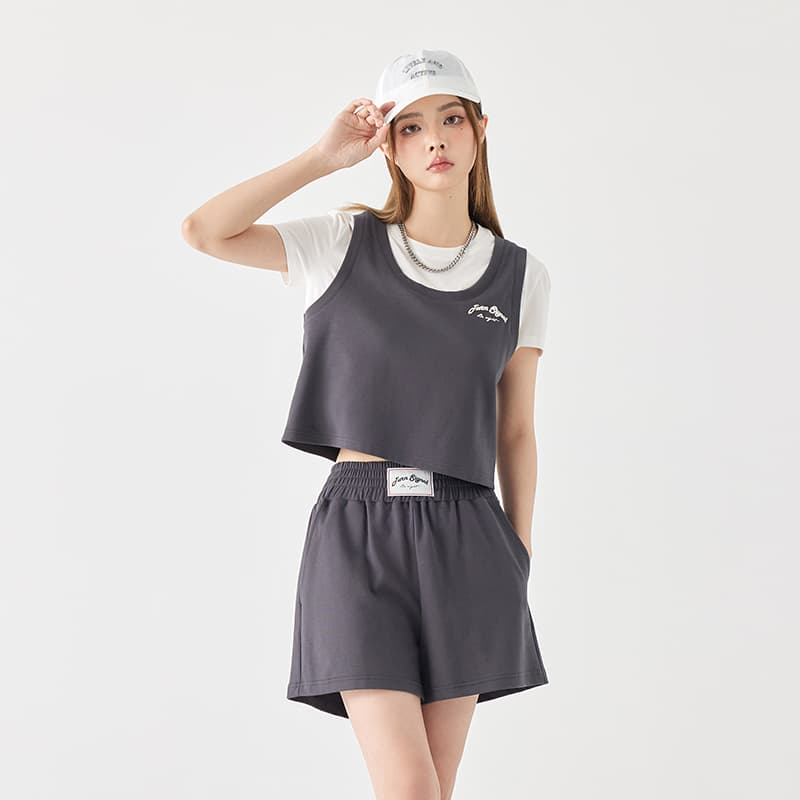 オーバーサイズTシャツ 重ね着風ベスト＆ショートパンツセット