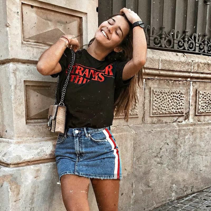 オーバーサイズTシャツ 不思議な世界 ゆったりティーシャツ