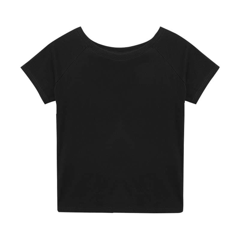 オーバーサイズTシャツ 夜空に映えるワイドネックゆったりトップス