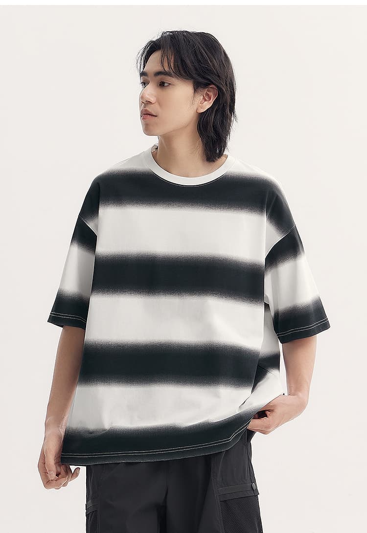 オーバーサイズTシャツ ぼかしボーダーオーバーシルエット