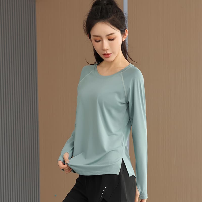オーバーサイズTシャツ なめらか素材ゆったりセットアップ