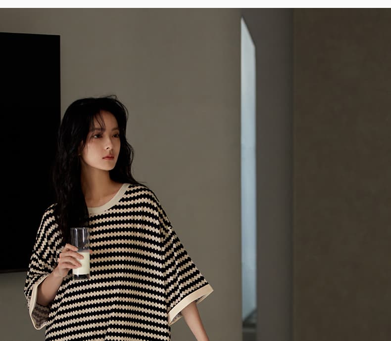 オーバーサイズTシャツ ゆったりジグザグ柄ニットワンピース