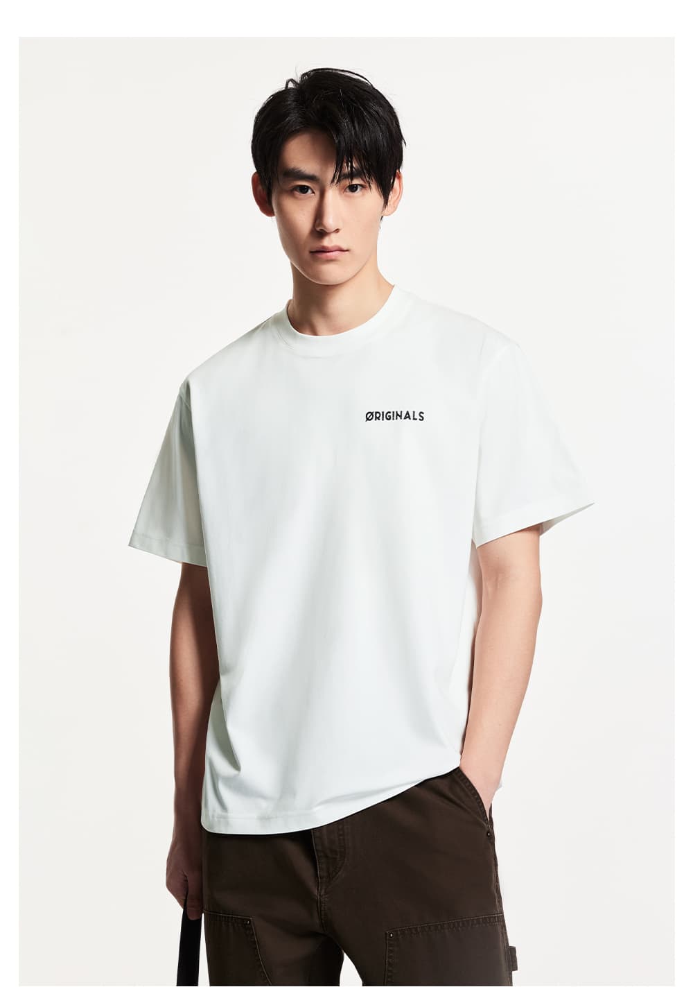 オーバーサイズTシャツ シンプル刺繍入りゆったり半袖