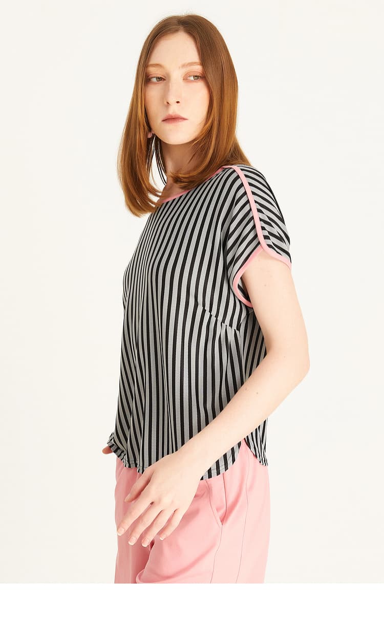 オーバーサイズTシャツ 縦縞デザイン ゆったり半袖プルオーバー