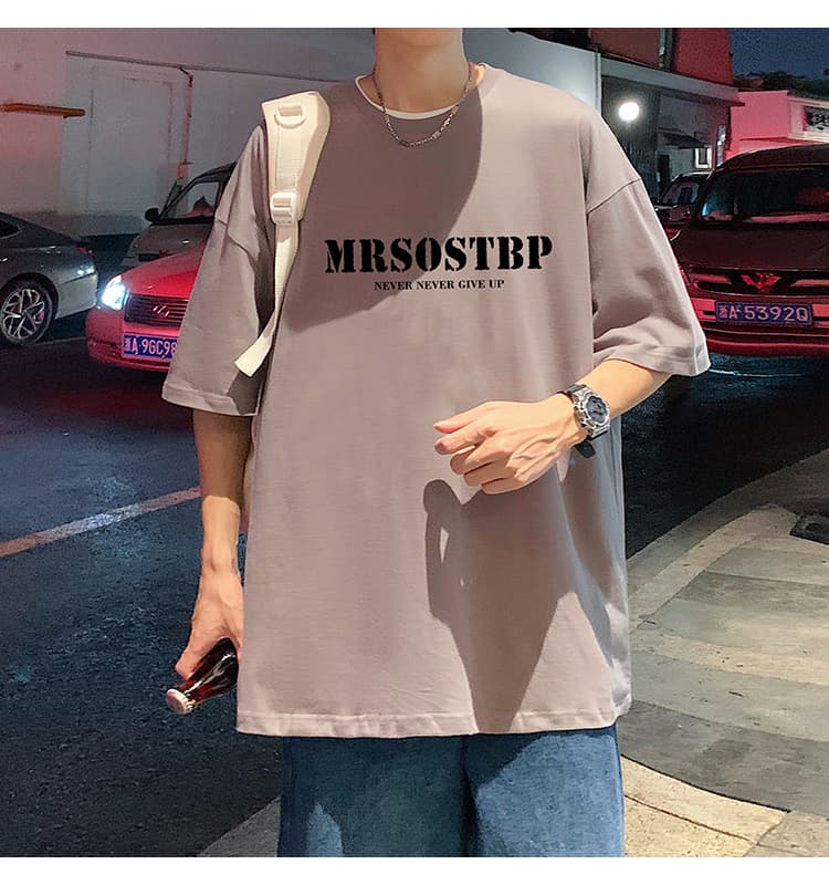 オーバーサイズTシャツ 諦めない気持ちが伝わるプリント半袖
