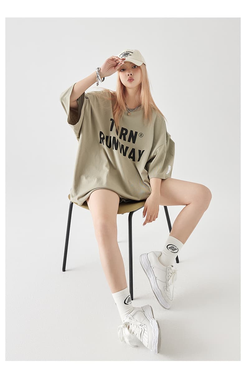オーバーサイズTシャツ ロゴデザイン ゆったりミニワンピース