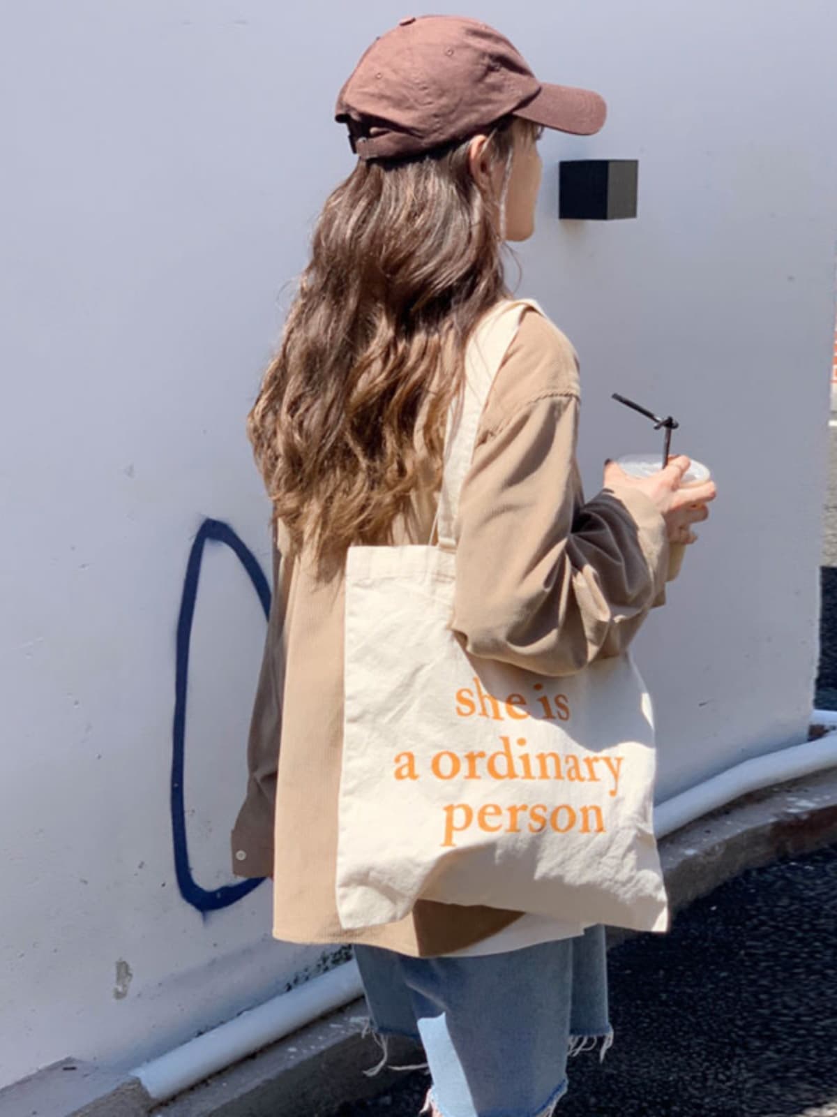 オーバーサイズTシャツ コーデュロイ風シャツ重ね着ゆるコーデ