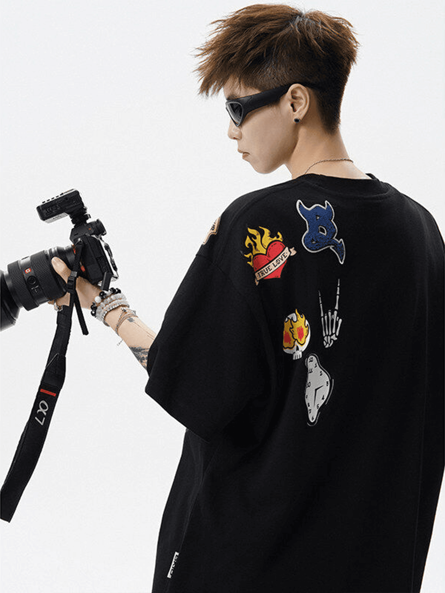 オーバーサイズTシャツ ストリートワッペン装飾ビッグシルエット