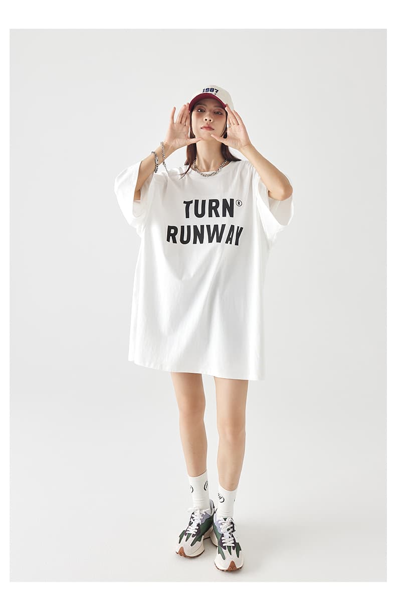 オーバーサイズTシャツ ロゴデザイン ゆったりミニワンピース