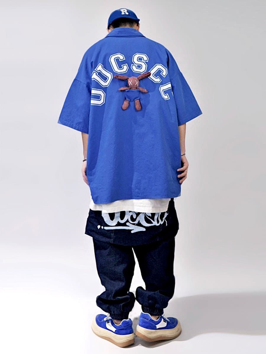 オーバーサイズTシャツ ぬいぐるみポイント 大学風バックロゴシャツ