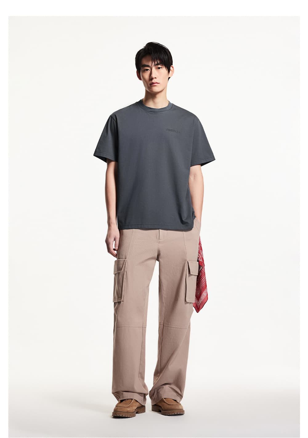 オーバーサイズTシャツ シンプル刺繍入りゆったり半袖