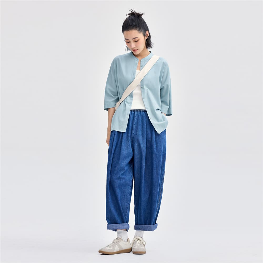 オーバーサイズ ゆったりシルエットのドロップショルダーブラウス