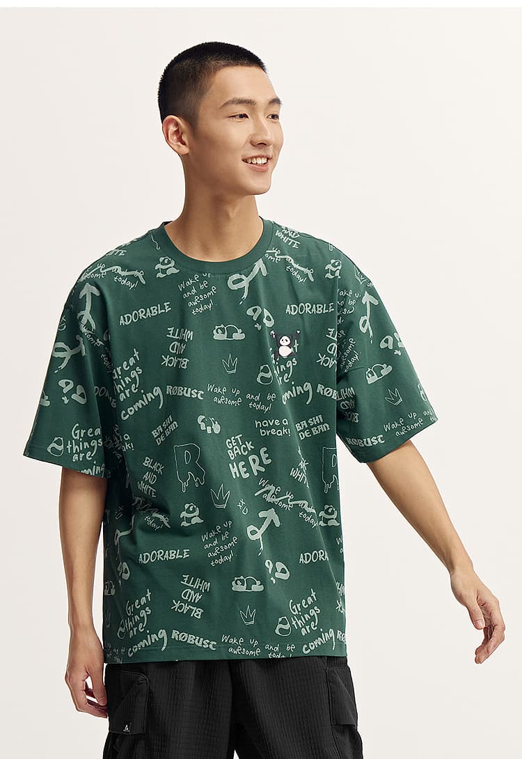 オーバーサイズTシャツ 落書き風メッセージ ゆったりシルエット