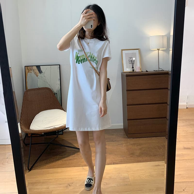 オーバーサイズ リラックス感たっぷりシンプルワンピース