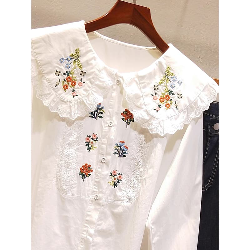 花刺繍レース襟オーバーサイズブラウス