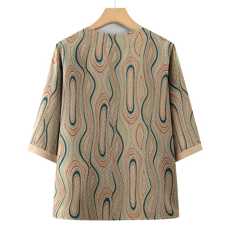 オーバーサイズTシャツ 木目模様のリラックスセットアップ