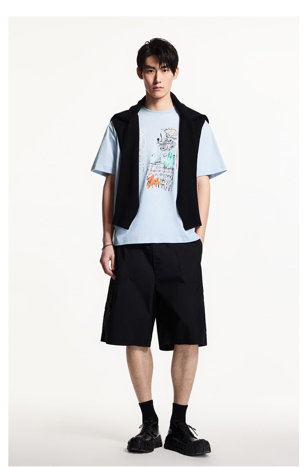 オーバーサイズTシャツ アートギャラリー 落書き風プリント