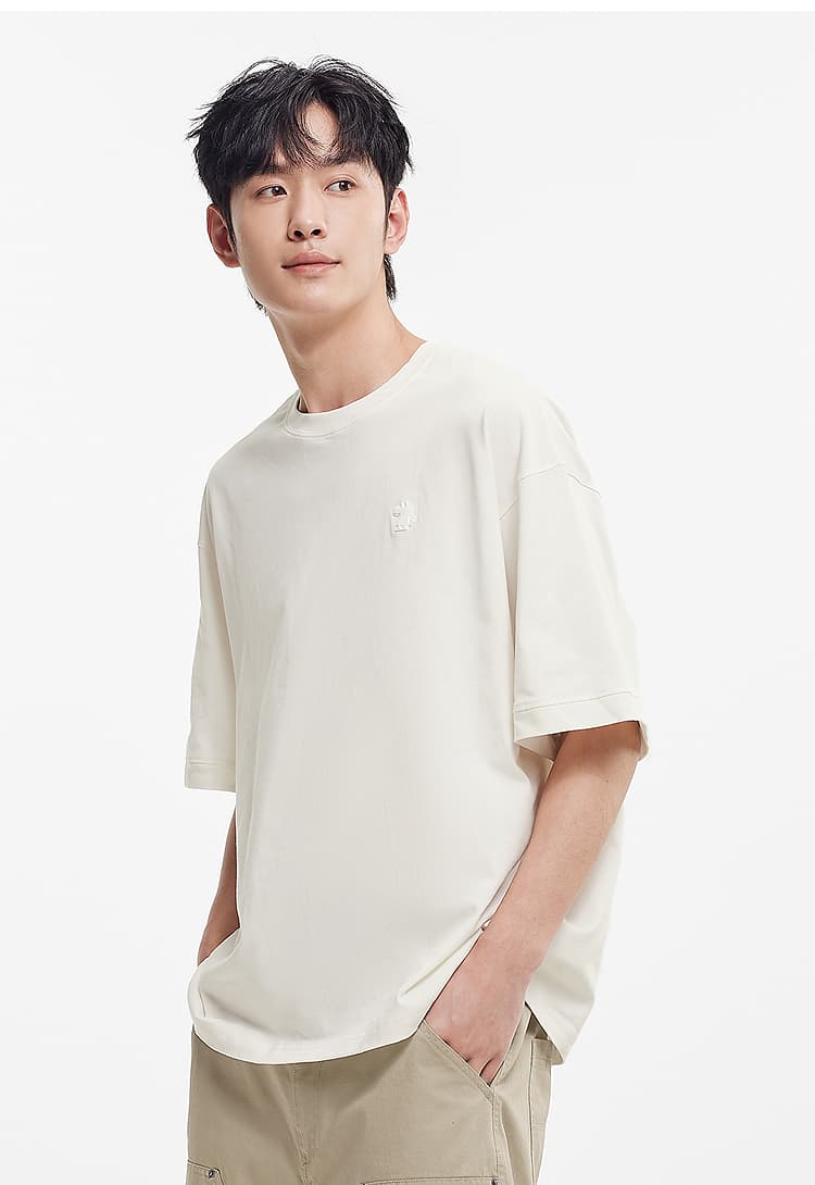 オーバーサイズTシャツ シンプル刺繍入りゆったり半袖カットソー