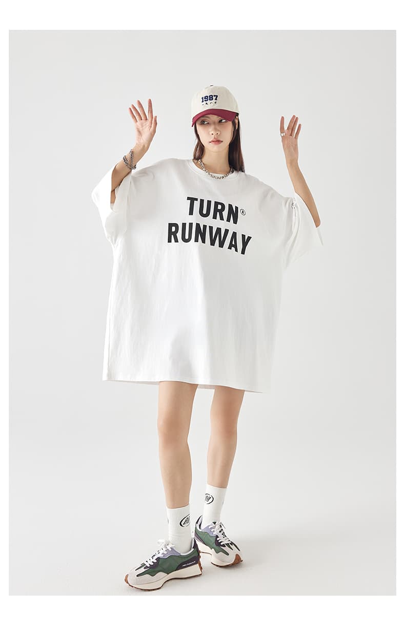 オーバーサイズTシャツ ロゴデザイン ゆったりミニワンピース