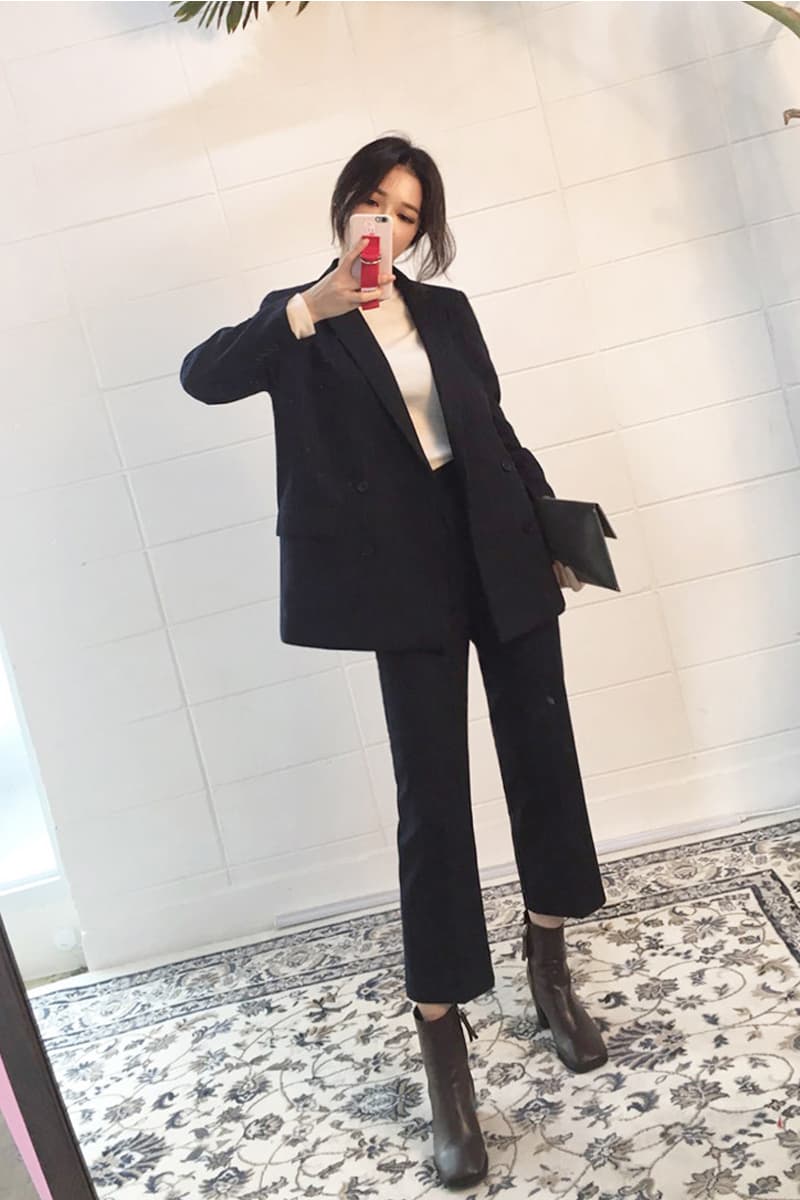 オーバーサイズ ゆったりシルエットの定番スーツ