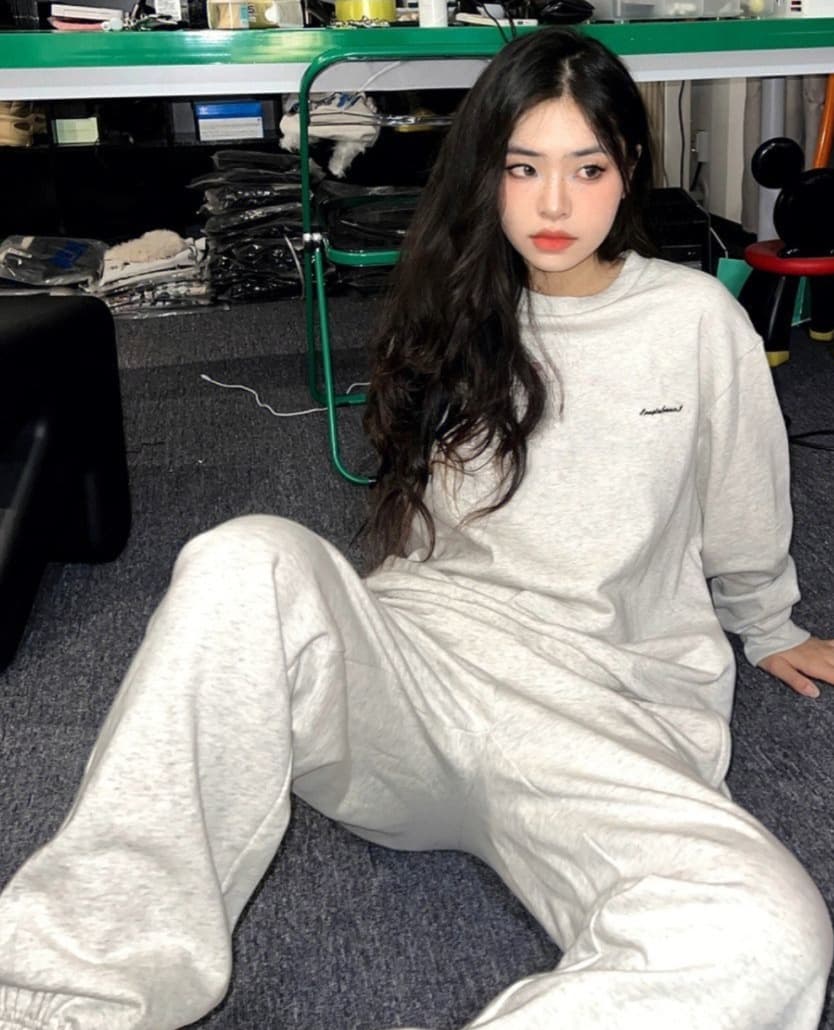 オーバーサイズ ゆったりくつろぎスウェットセットアップ
