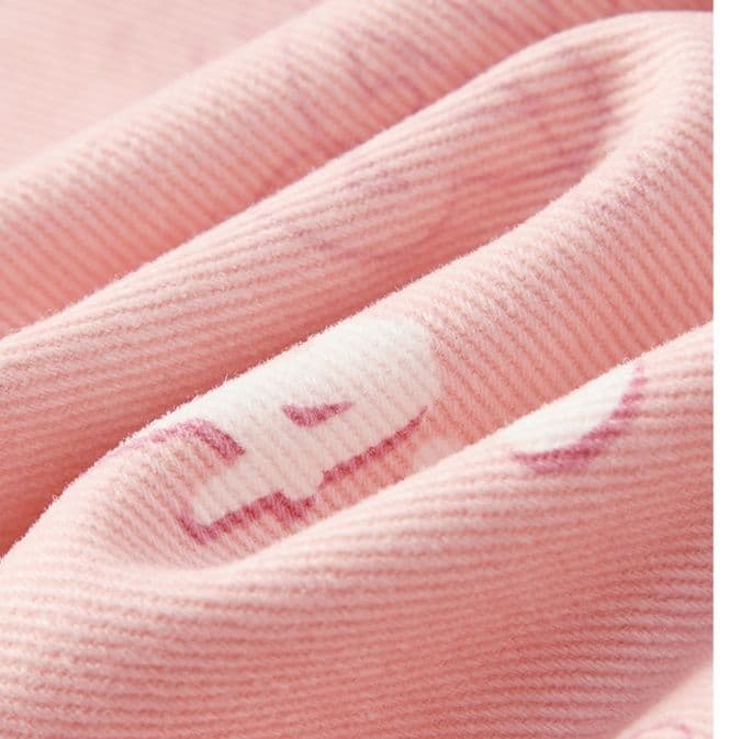 オーバーサイズTシャツ ゆったりシルエットの柄入りシャツ