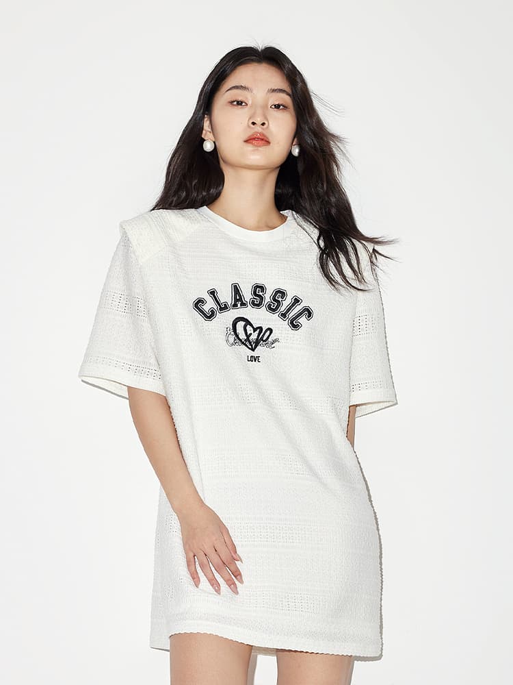 オーバーサイズTシャツ 懐かしロゴ刺繍ゆったりワンピース
