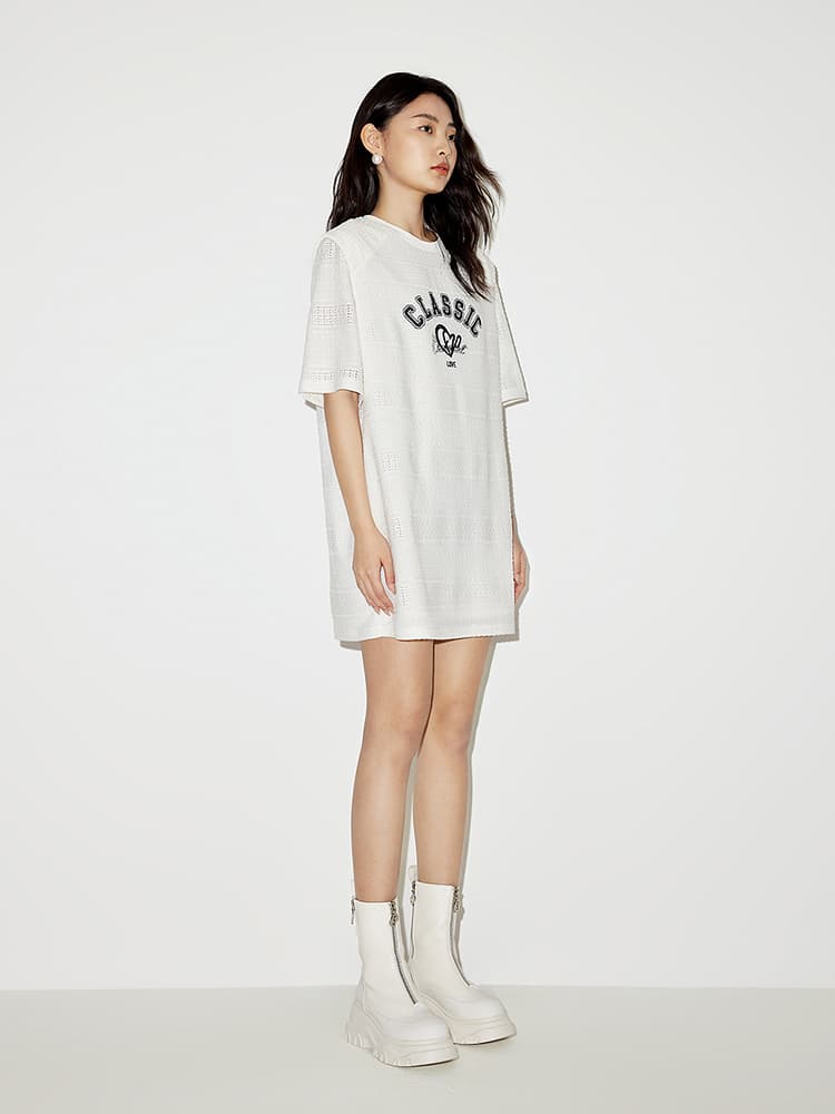 オーバーサイズTシャツ 懐かしロゴ刺繍ゆったりワンピース