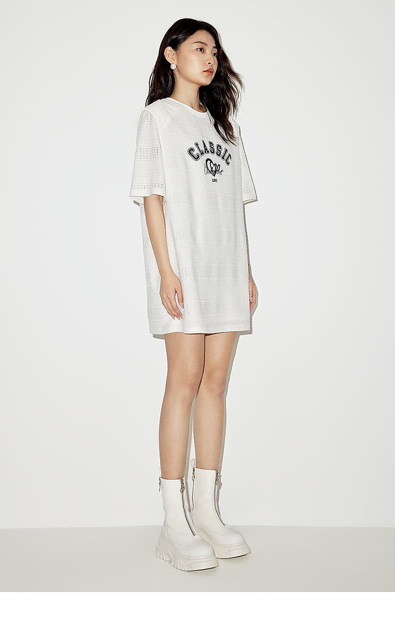 オーバーサイズTシャツ 懐かしロゴ刺繍ゆったりワンピース