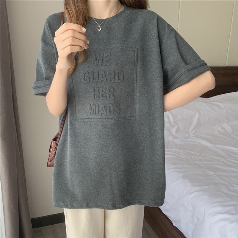 オーバーサイズTシャツ 浮き彫り文字入りレディースゆったりTシャツ